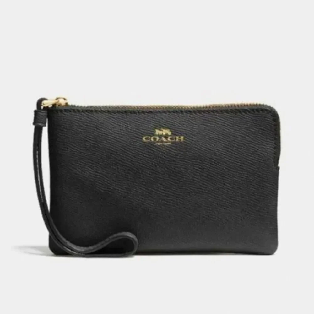 NWT Coach Corner Zip Leather Wristlet | Black